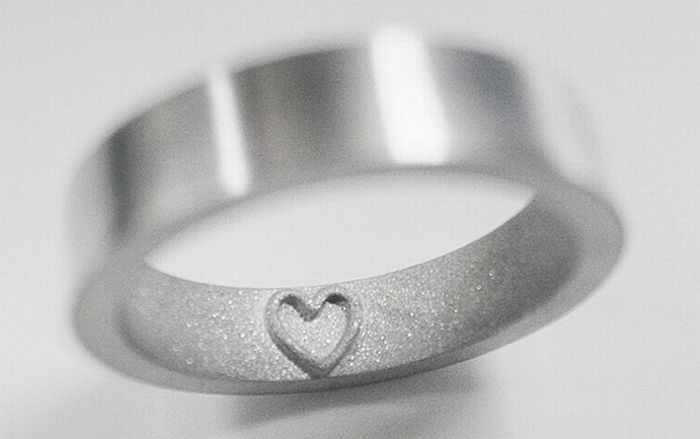 Inner message rings by Jungyun Yoon