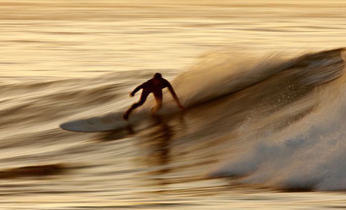 Wave and surfing photography by David Orias