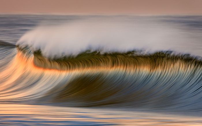 Wave and surfing photography by David Orias