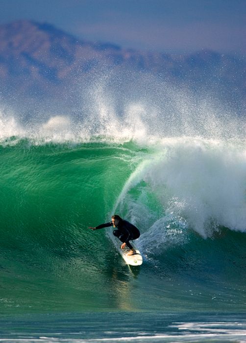 Wave and surfing photography by David Orias