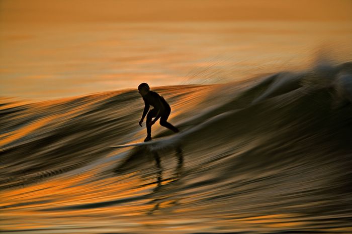 Wave and surfing photography by David Orias