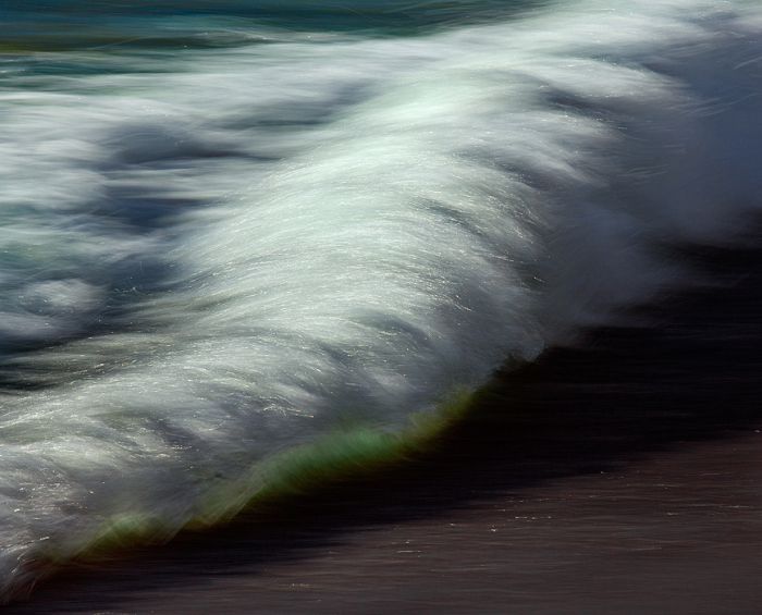 Wave and surfing photography by David Orias