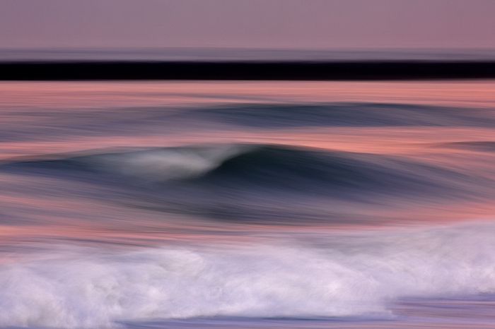 Wave and surfing photography by David Orias