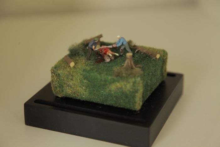 miniature diorama violent model scene