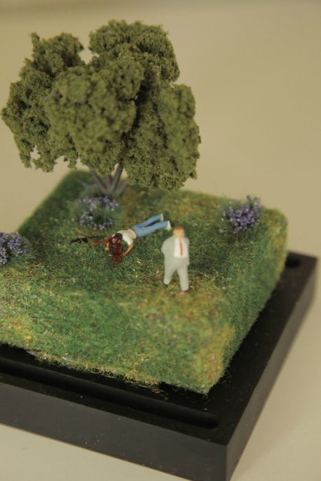 miniature diorama violent model scene