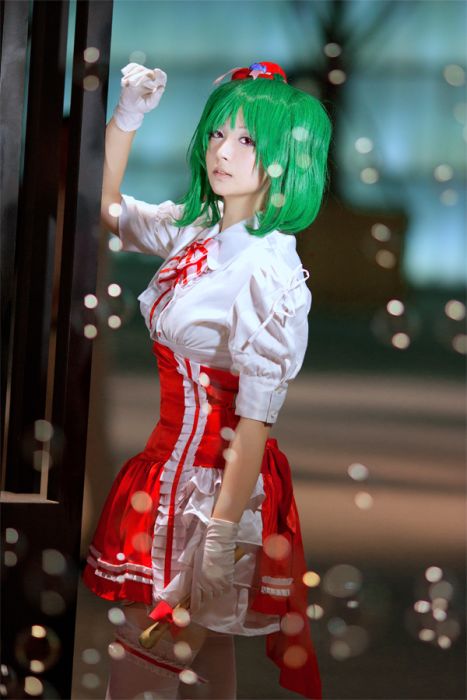 cosplay girl costume presentation
