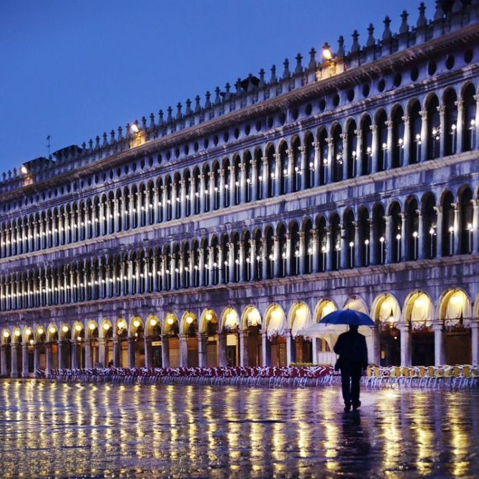 Street photography by Christophe Jacrot