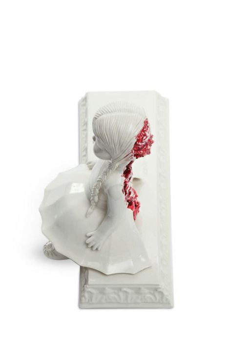 Gore porcelain sculptures by Maria Rubinke