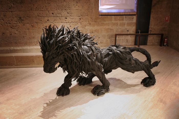 Mutation of contemporary sculptures by Yong Ho Ji