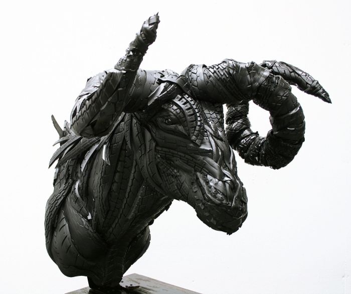 Mutation of contemporary sculptures by Yong Ho Ji