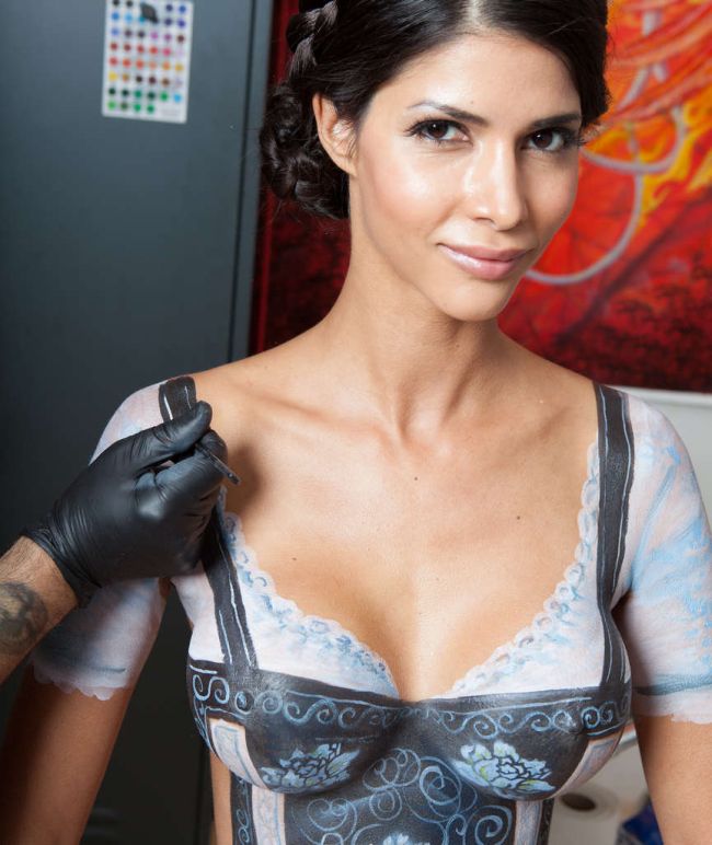 body art girl with a dirndl oktoberfest dress