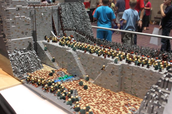 lord of the rings lego, battle of helm's deep