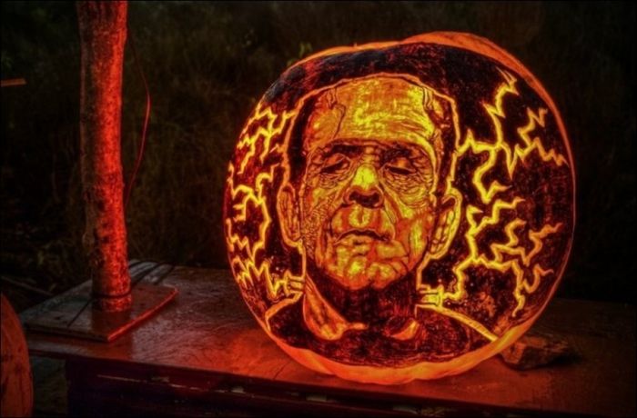 pumpkin carving art