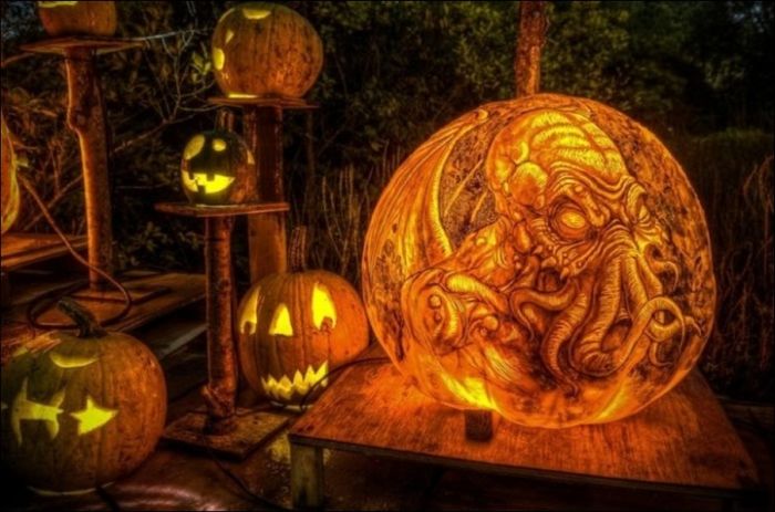 pumpkin carving art