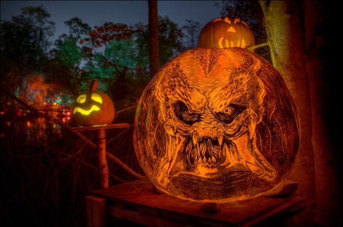 pumpkin carving art