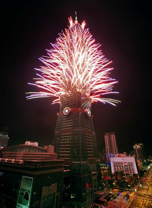 new year 2014 fireworks around the world