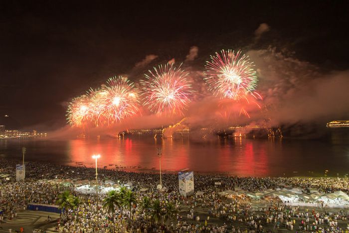 new year 2014 fireworks around the world