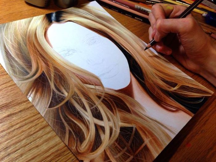 Photorealistic portraits by Heather Rooney