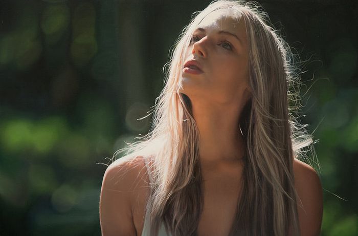 Photorealistic portraits by Yigal Ozeri