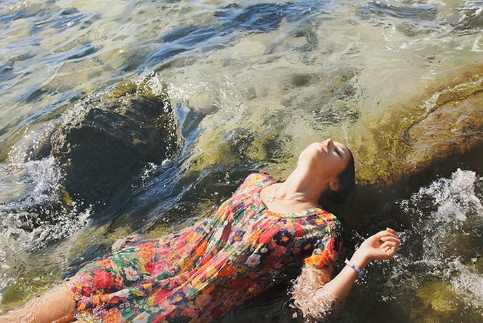 Photorealistic portraits by Yigal Ozeri