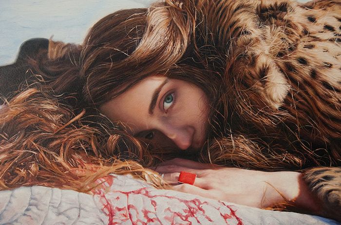 Photorealistic portraits by Yigal Ozeri