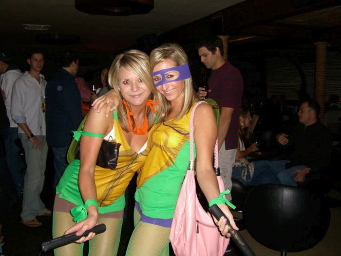 teenage mutant ninja turtles cosplay girl costume presentation