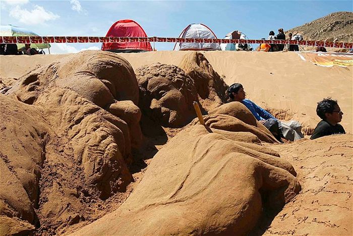 sand sculpture