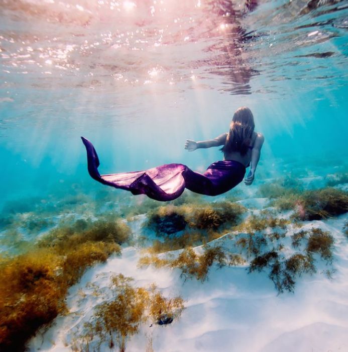 underwater girl portrait