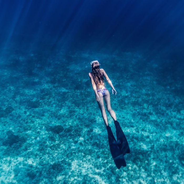 underwater girl portrait