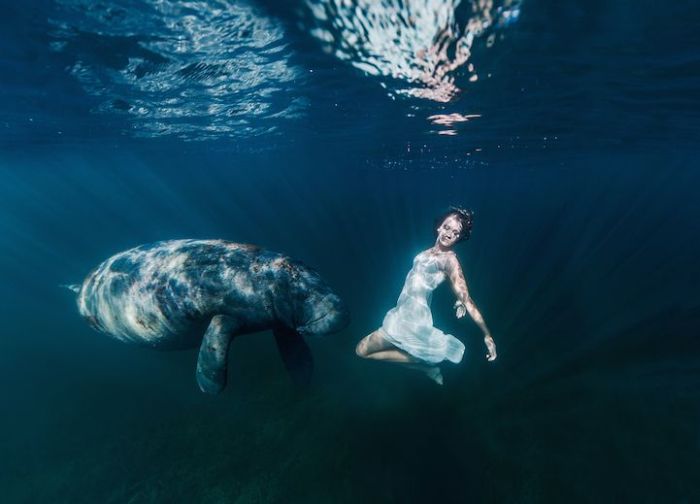 underwater girl portrait