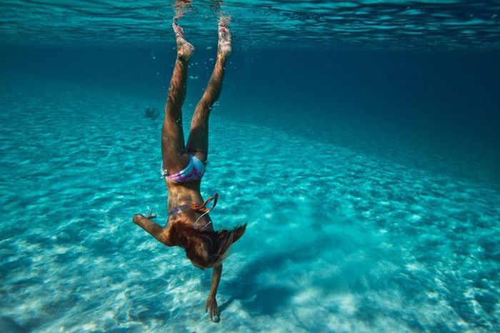 underwater girl portrait