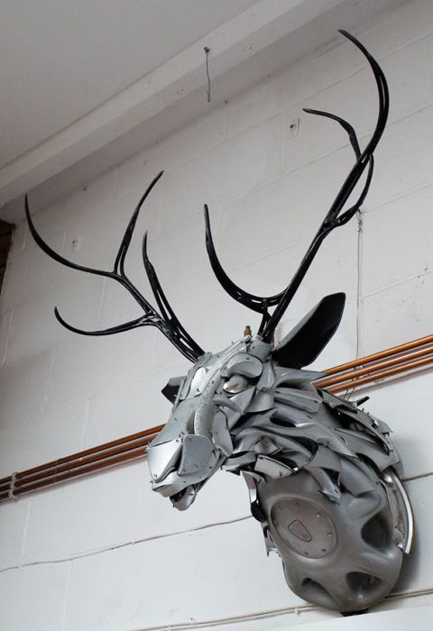 Hubcap sculpture creatures by Ptolemy Elrington