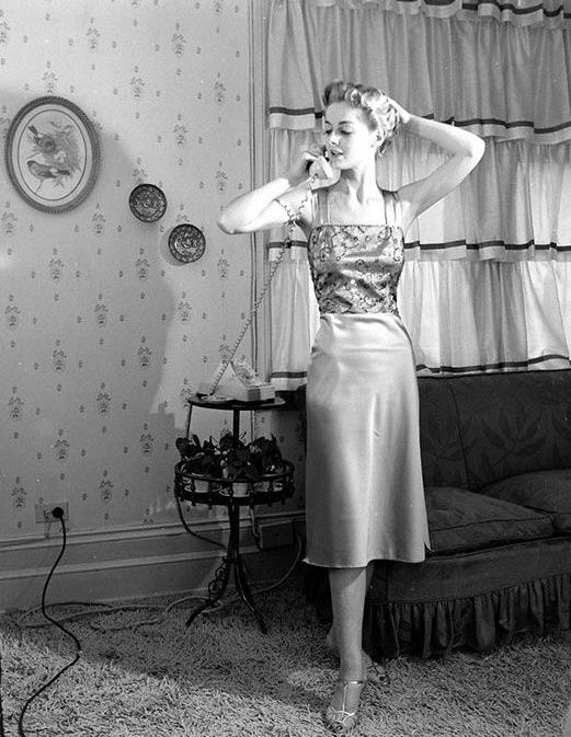 Black and white photography by Nina Leen