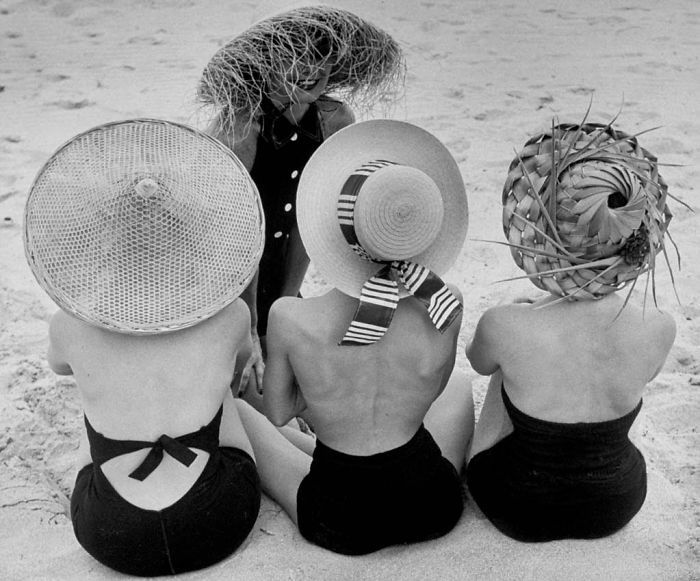 Black and white photography by Nina Leen