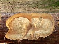 Art & Creativity: Wood sculptures made by chainsaw