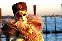 Art & Creativity: Venetian masks
