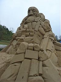 Art & Creativity: sand sculpture