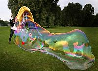 TopRq.com search results: Giant soap bubbles by english man Sam Heath, 37 years