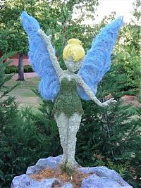 Art & Creativity: green statues