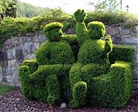 Art & Creativity: green statues