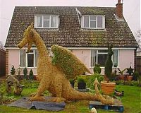 Art & Creativity: green statues