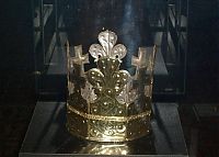 TopRq.com search results: Crowns
