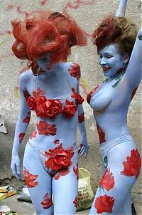 Art & Creativity: body art girl painting