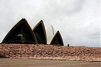 TopRq.com search results: 5200 people at Sydney Opera House