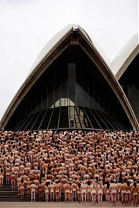 TopRq.com search results: 5200 people at Sydney Opera House