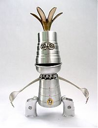 Art & Creativity: Robot orphan sculptures by Brian Marshall