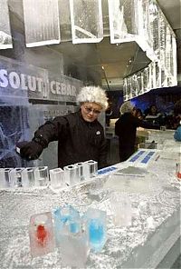 Art & Creativity: ice bar creation