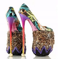 Art & Creativity: shoes from elephant dung