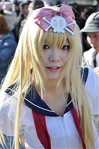 Art & Creativity: cosplay girl costume presentation