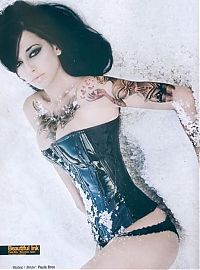 Art & Creativity: tattoo girl